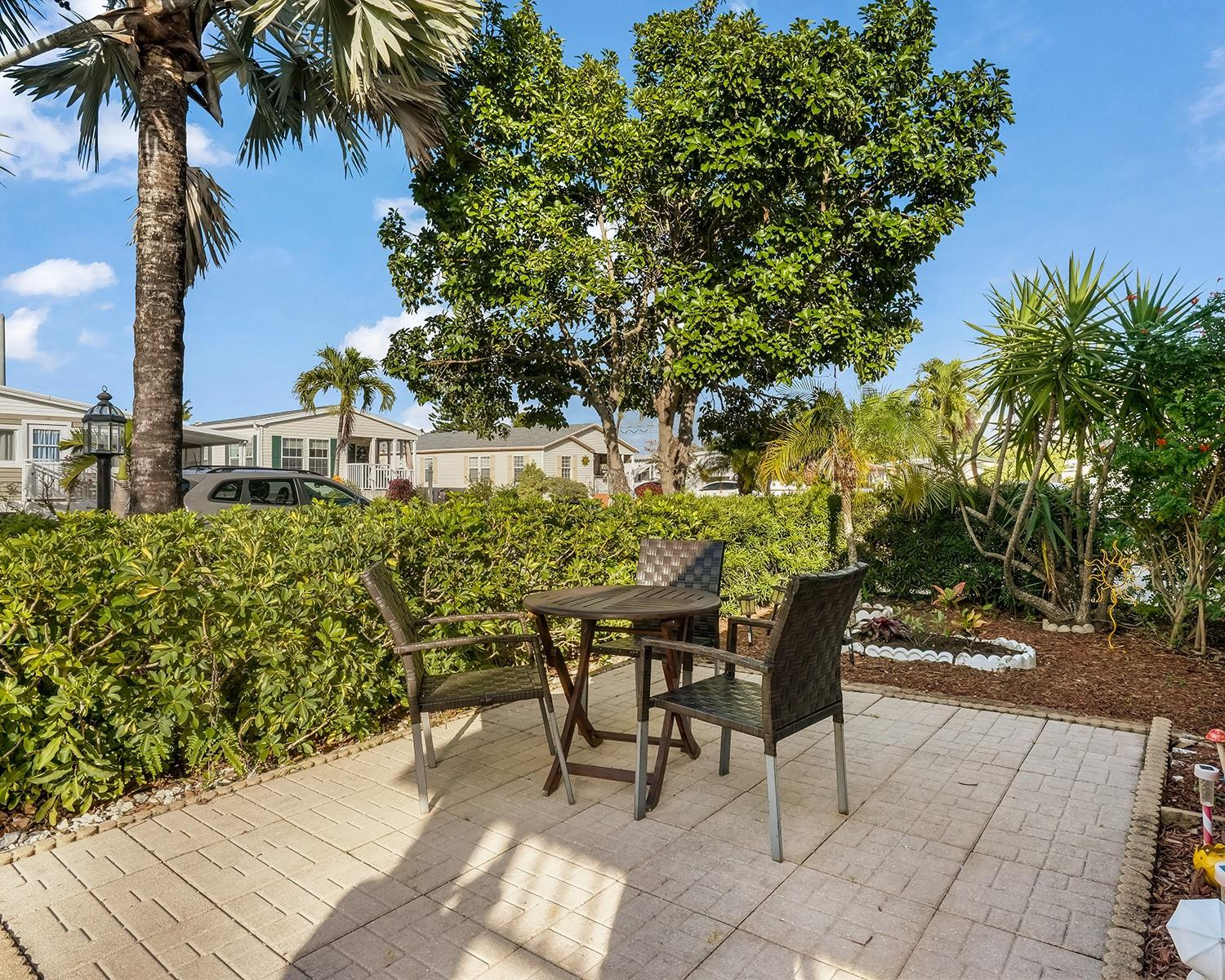 3220 Teakwood Lane