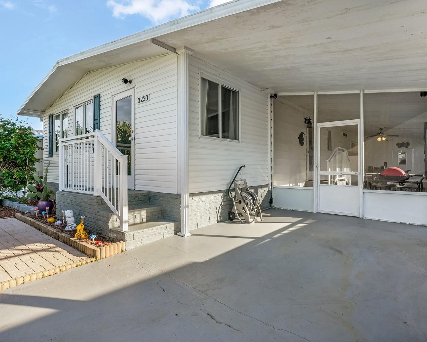 3220 Teakwood Lane