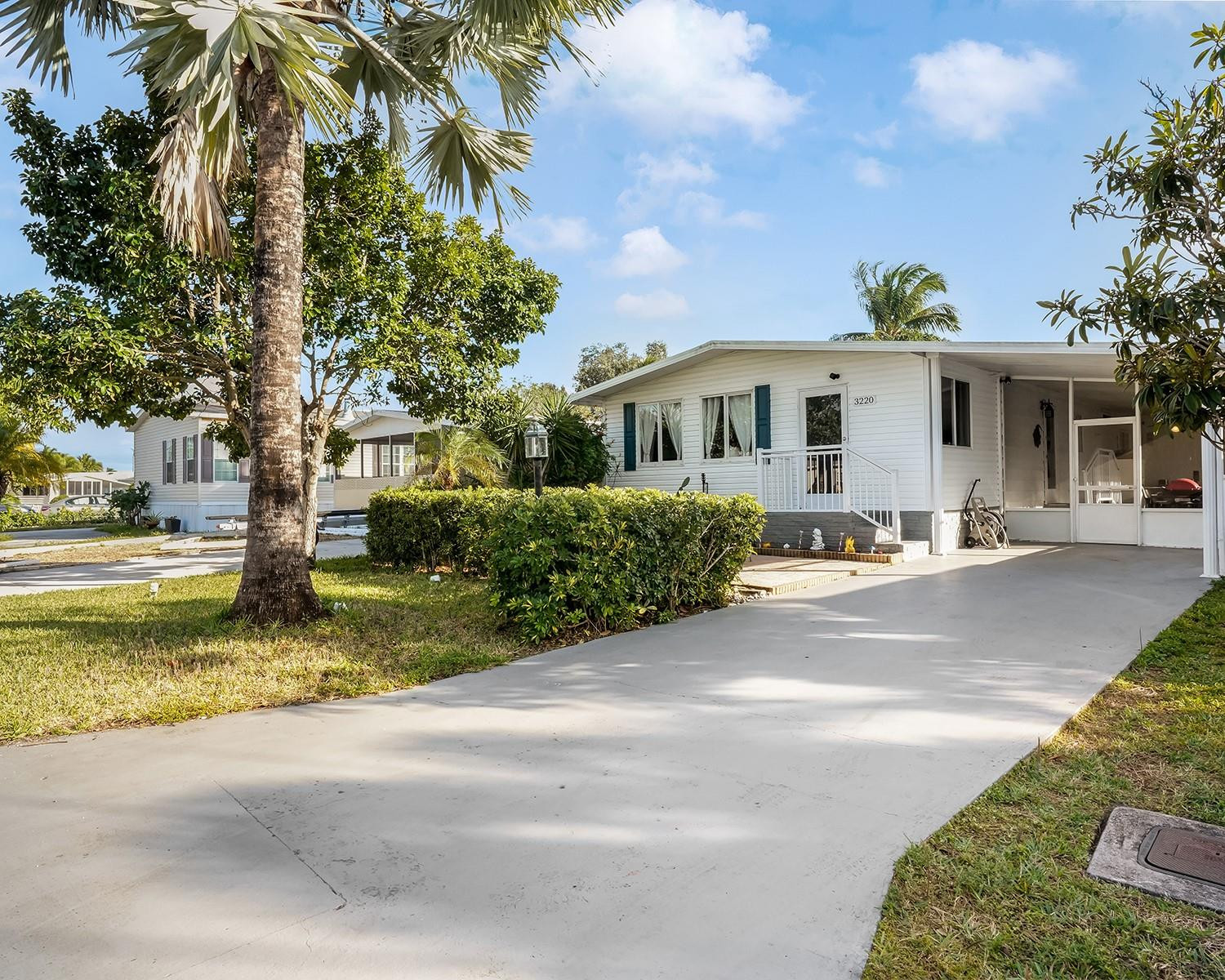 3220 Teakwood Lane