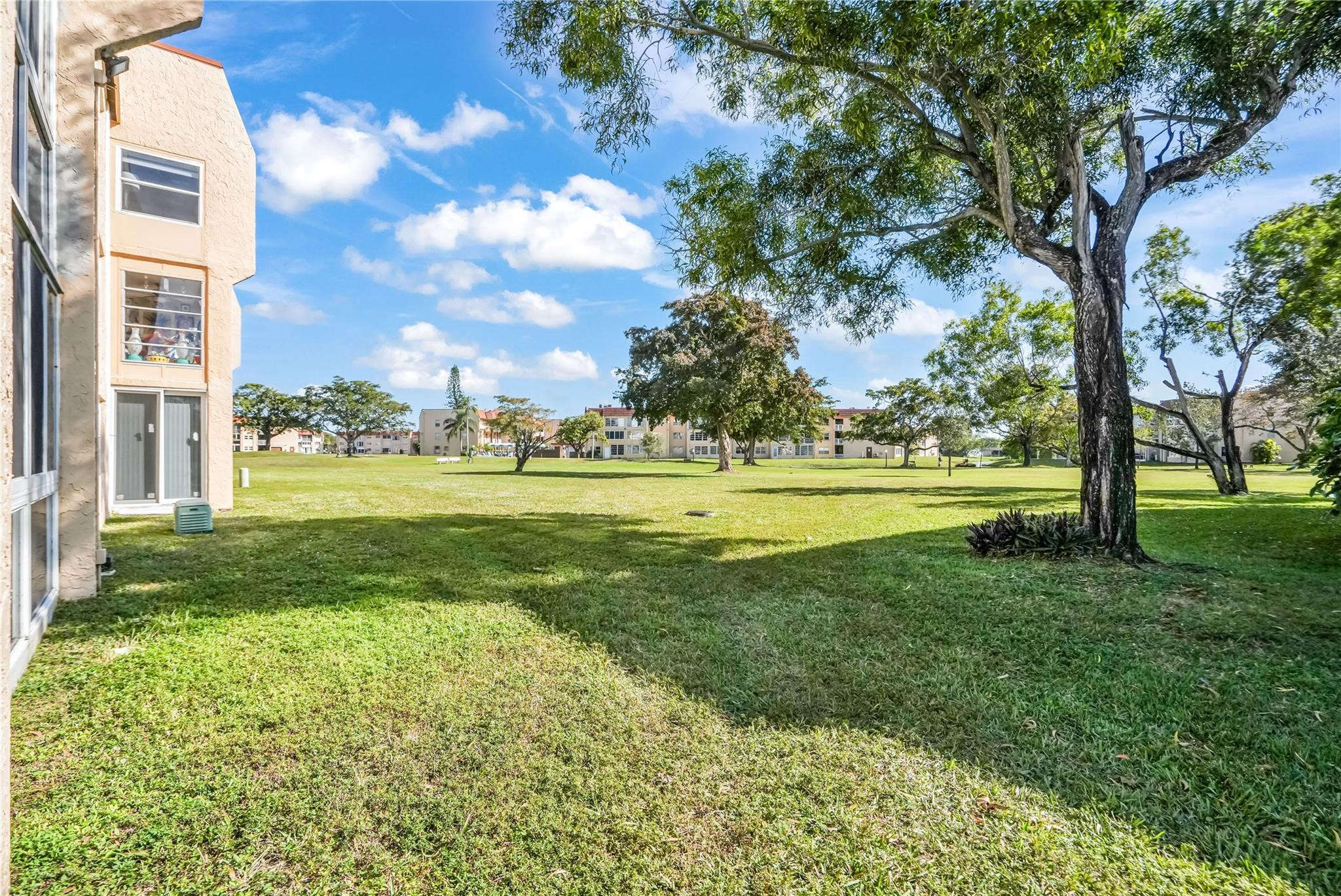 9300 Sunrise Lakes Boulevard Unit: 309