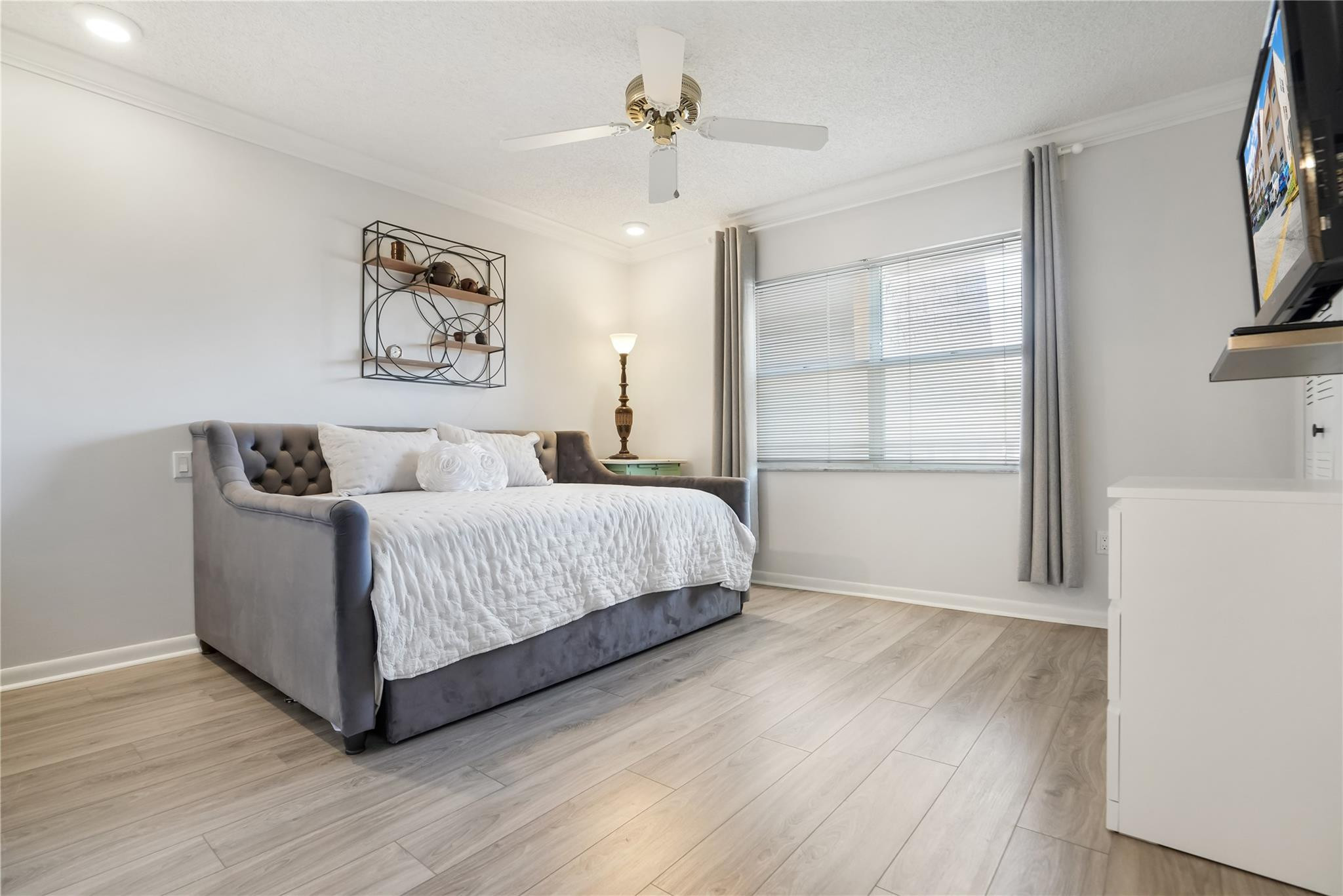 9300 Sunrise Lakes Boulevard Unit: 309