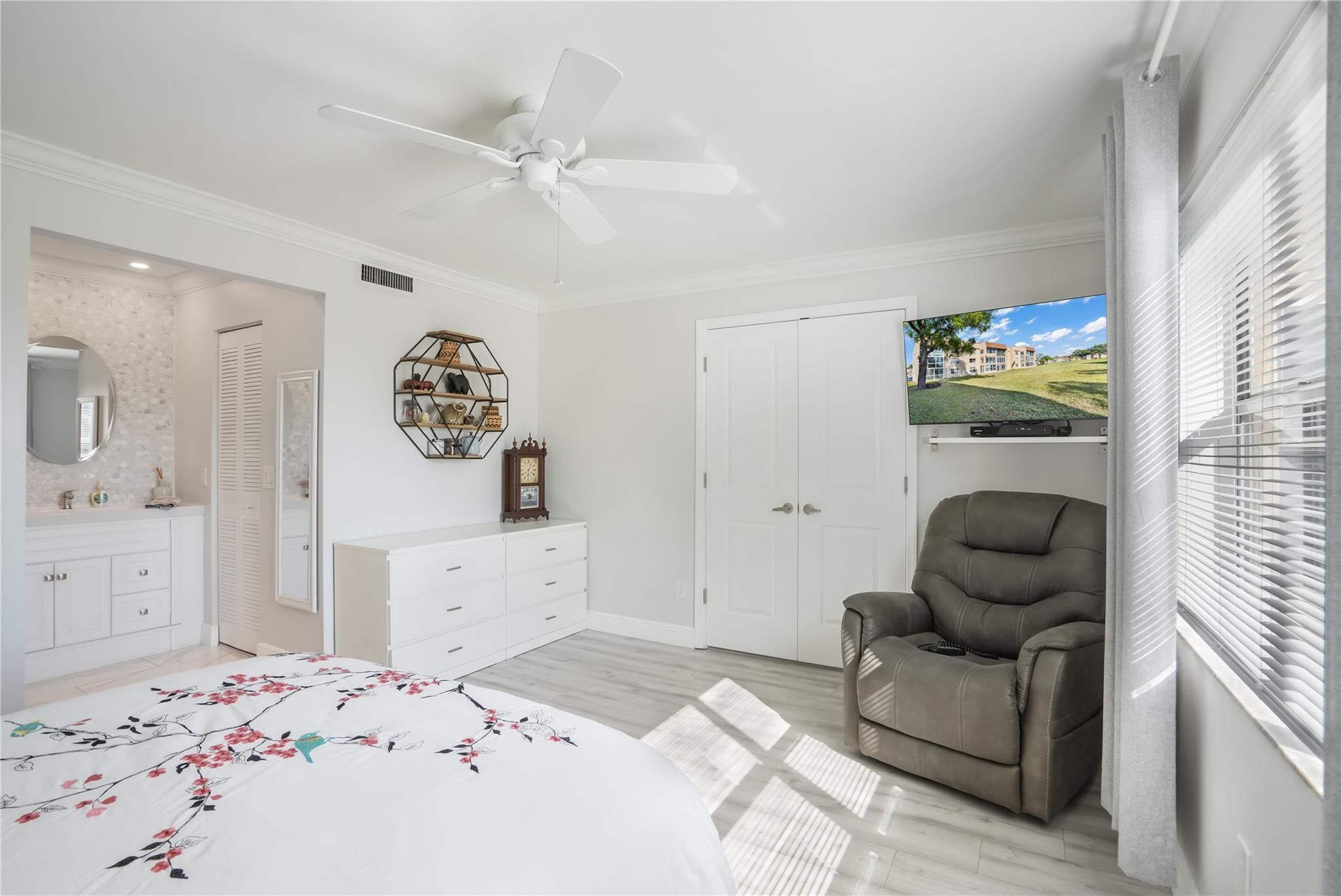 9300 Sunrise Lakes Boulevard Unit: 309