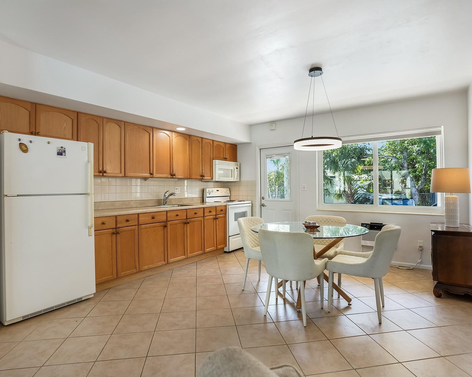 223 S Federal Highway 6