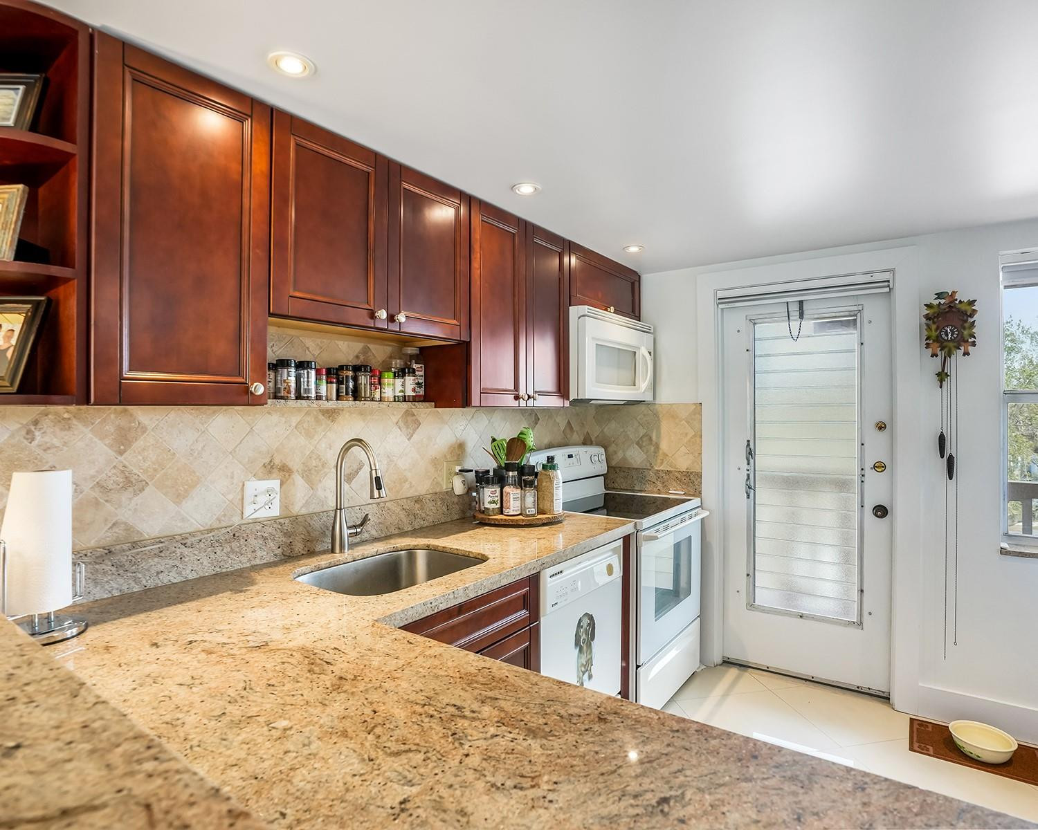 4700 Washington Street 301