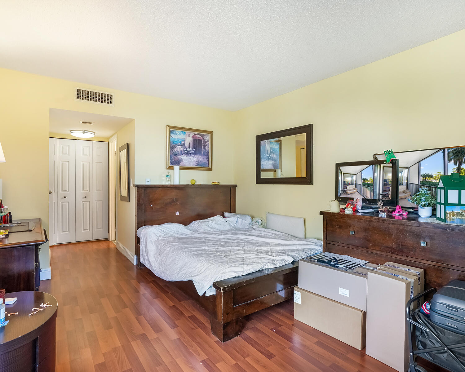 20379 W Country Club Drive 332