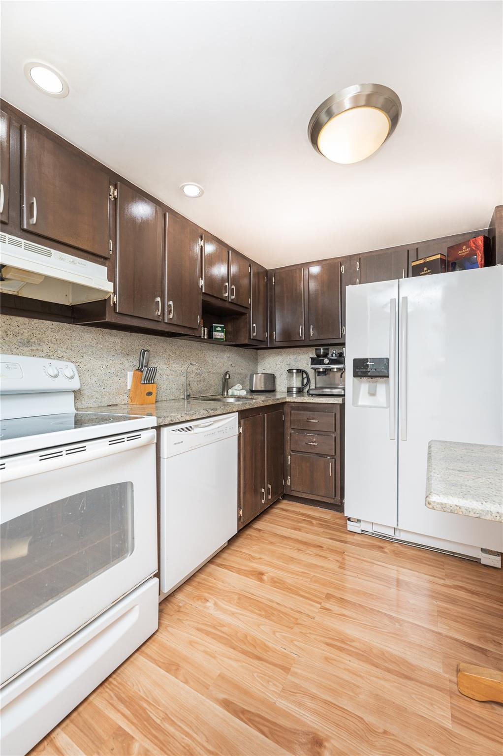 20379 W Country Club Drive 332