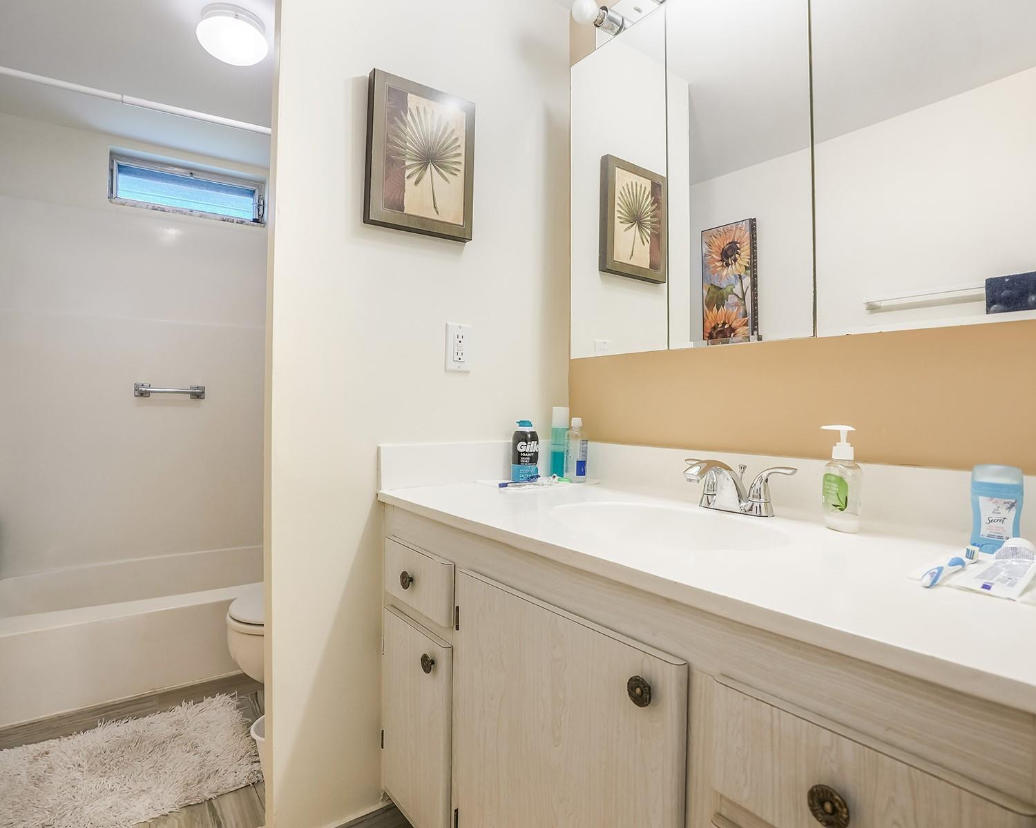 2615 NE 3rd Court 3140