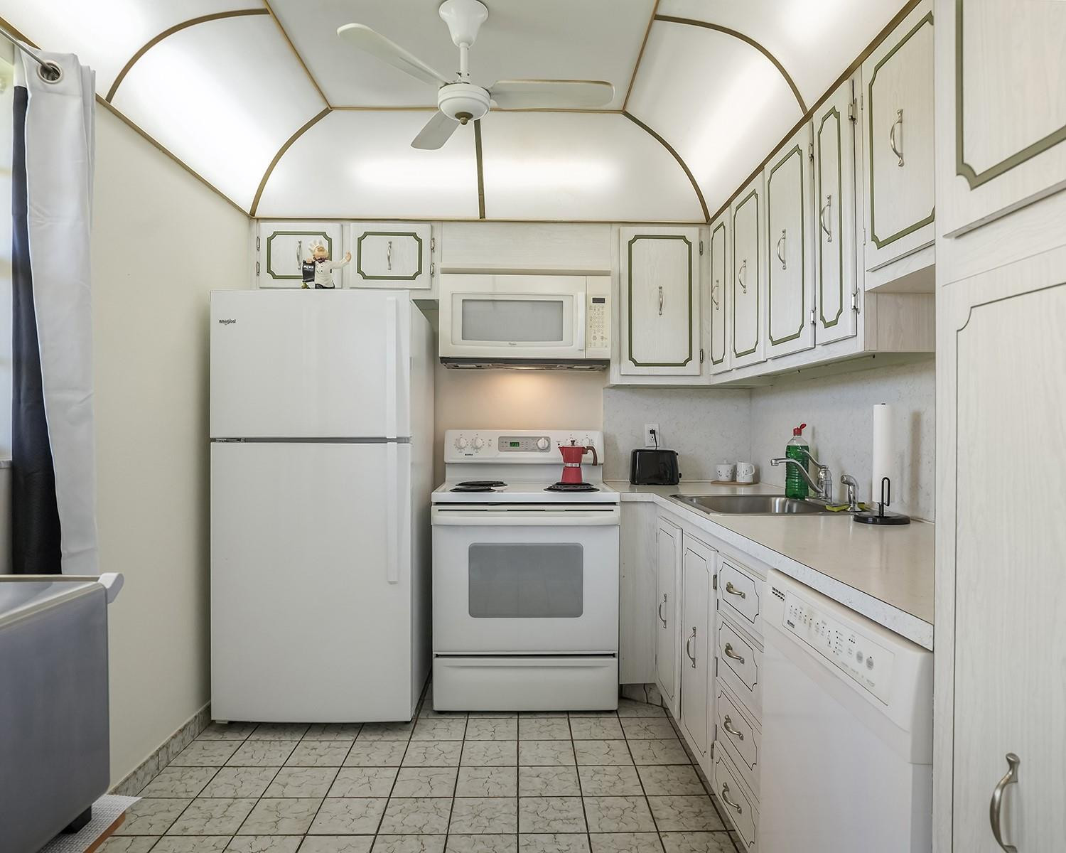 2615 NE 3rd Court 3140