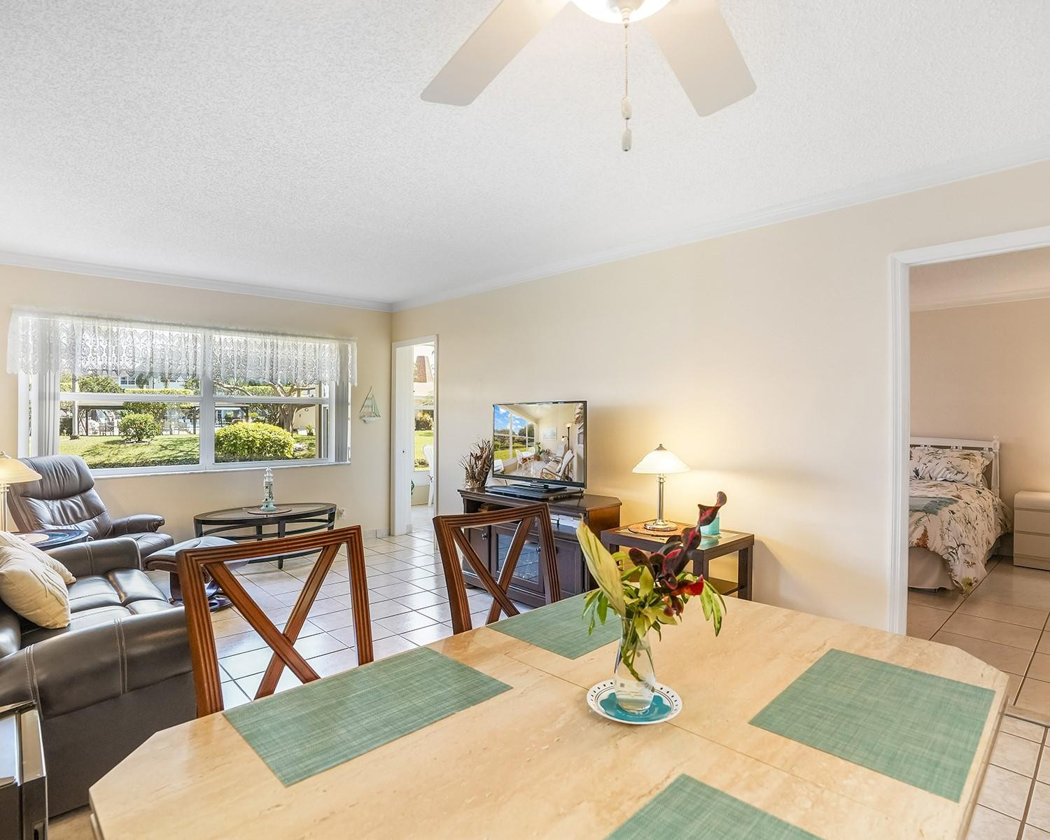 3400 NW 48th Avenue 407, Lauderdale Lakes Unit: 407