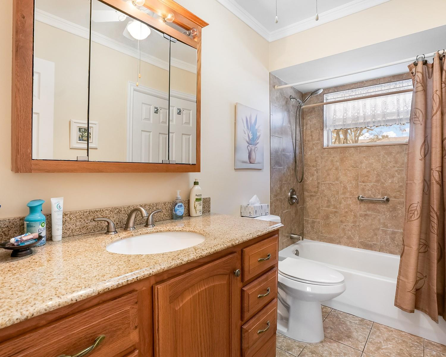 3400 NW 48th Avenue 407, Lauderdale Lakes Unit: 407