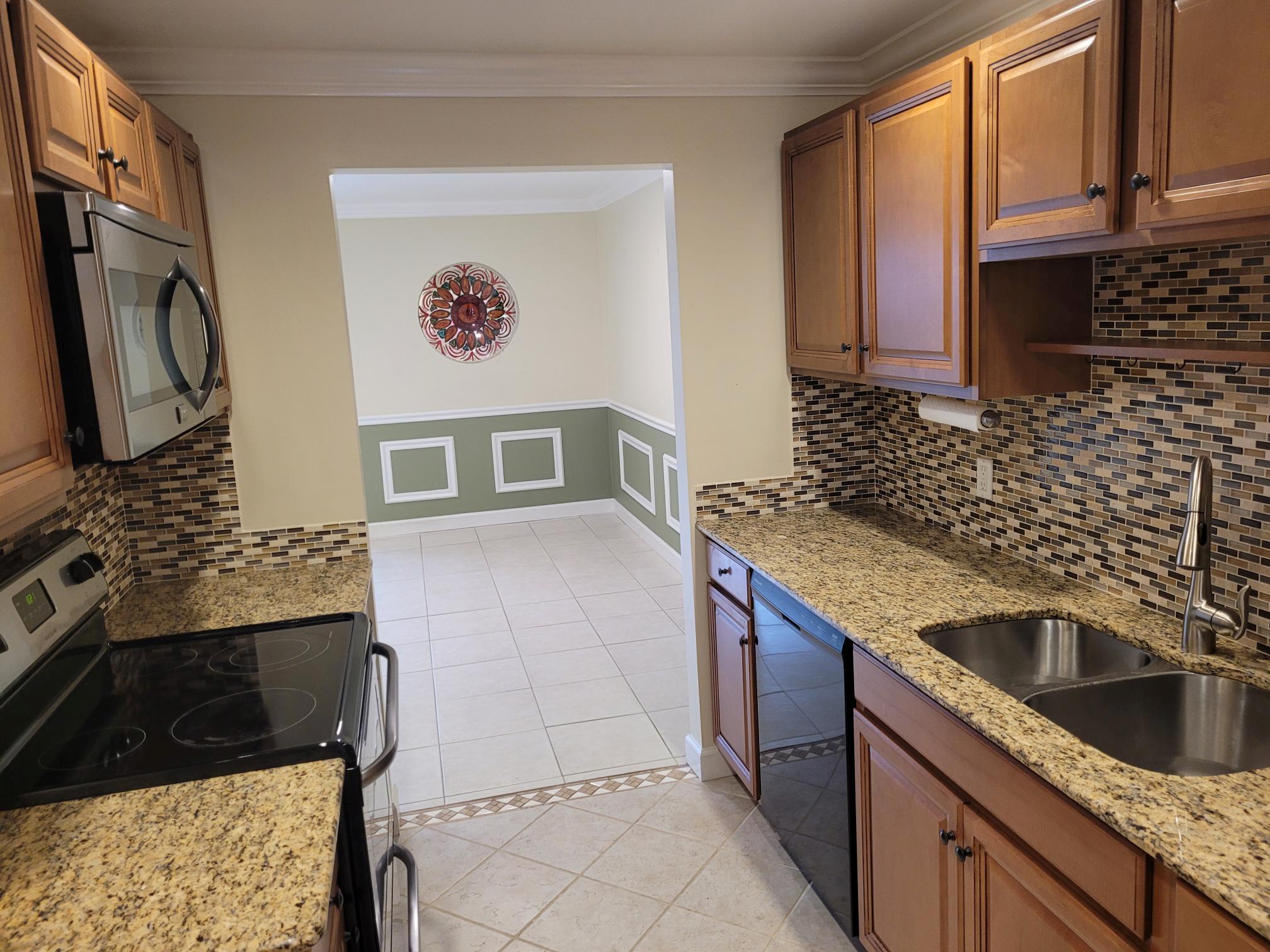 973 NW Spruce Ridge Drive 2