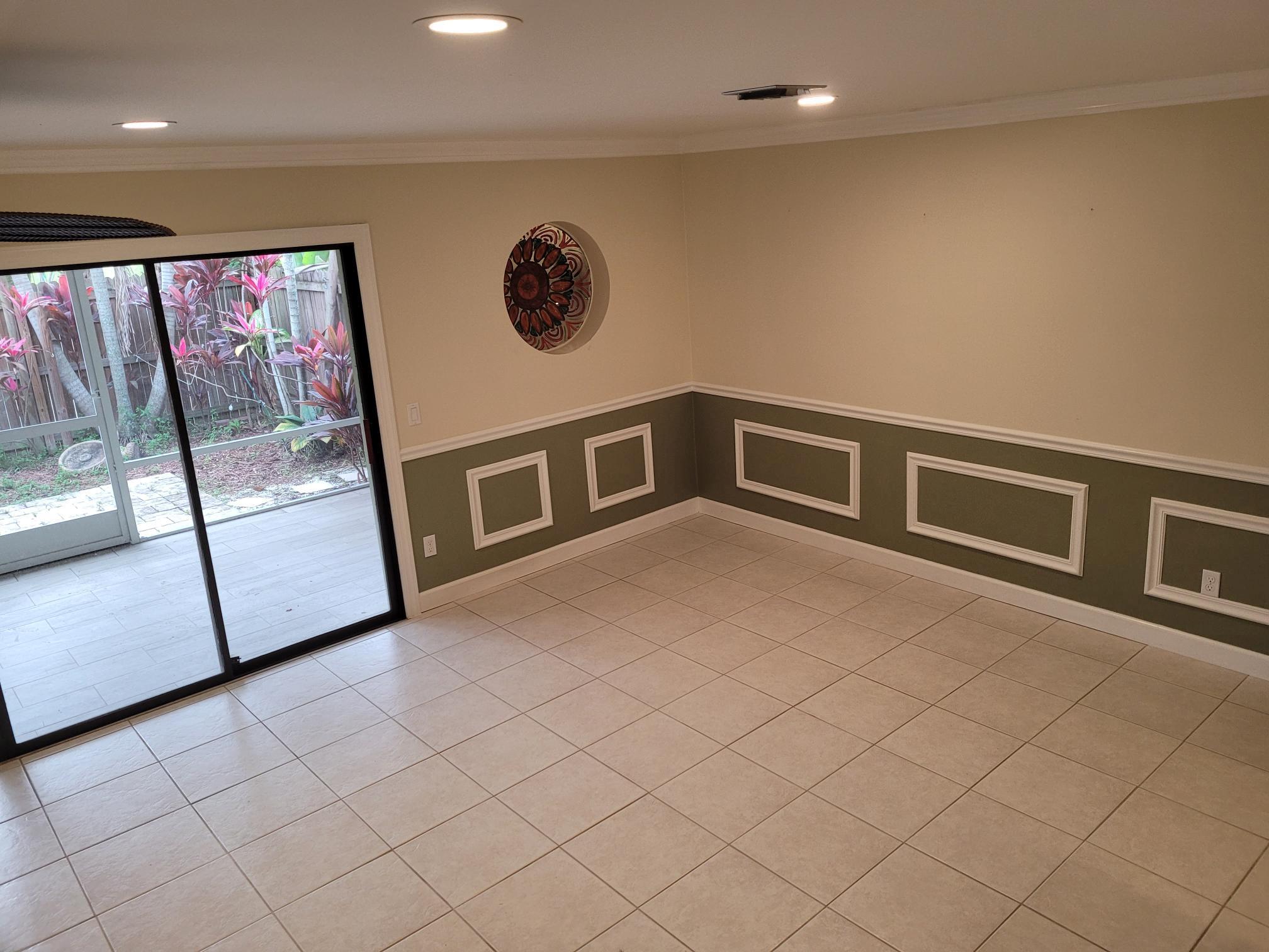 973 NW Spruce Ridge Drive 2