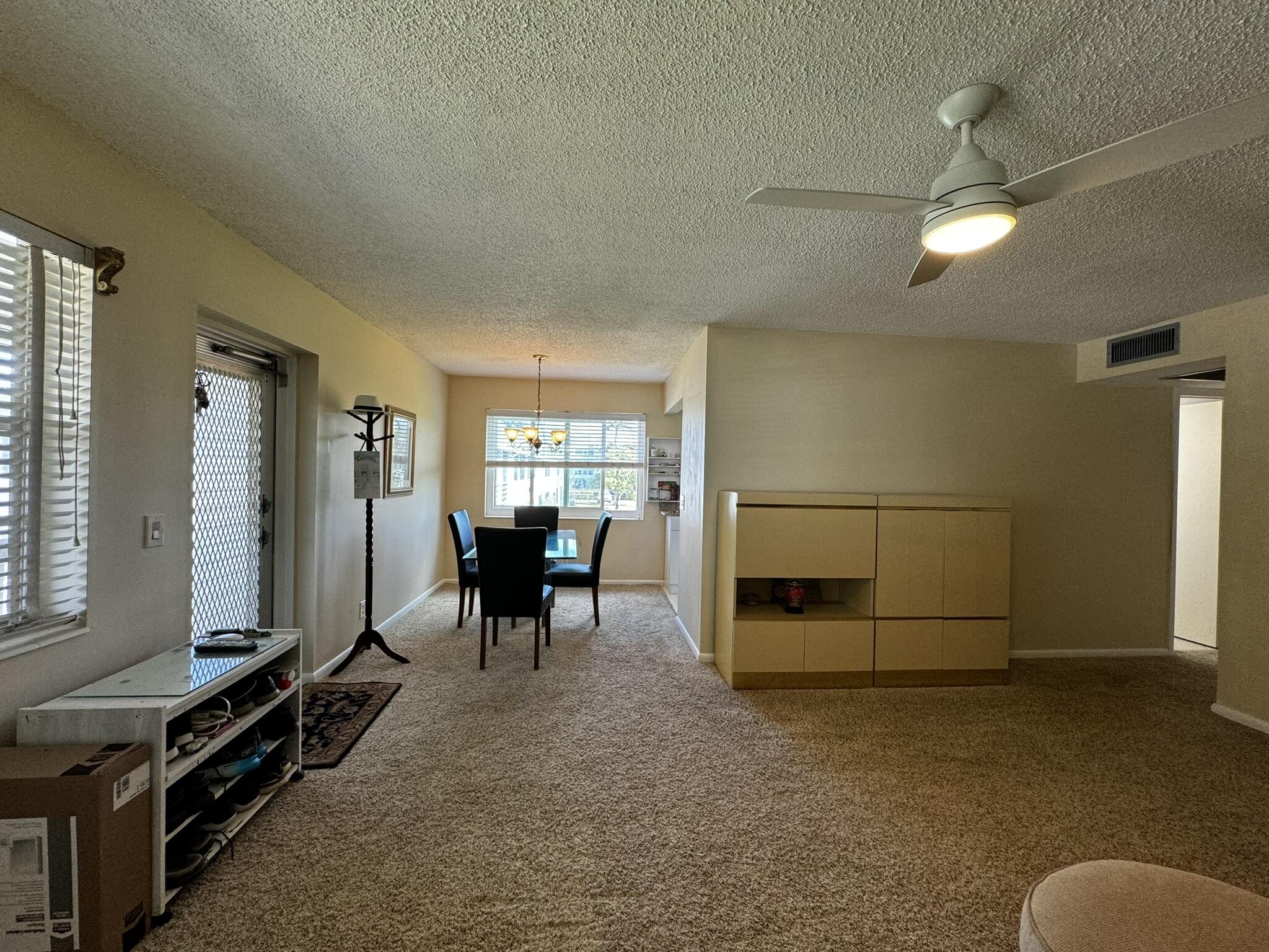 206 Windsor I