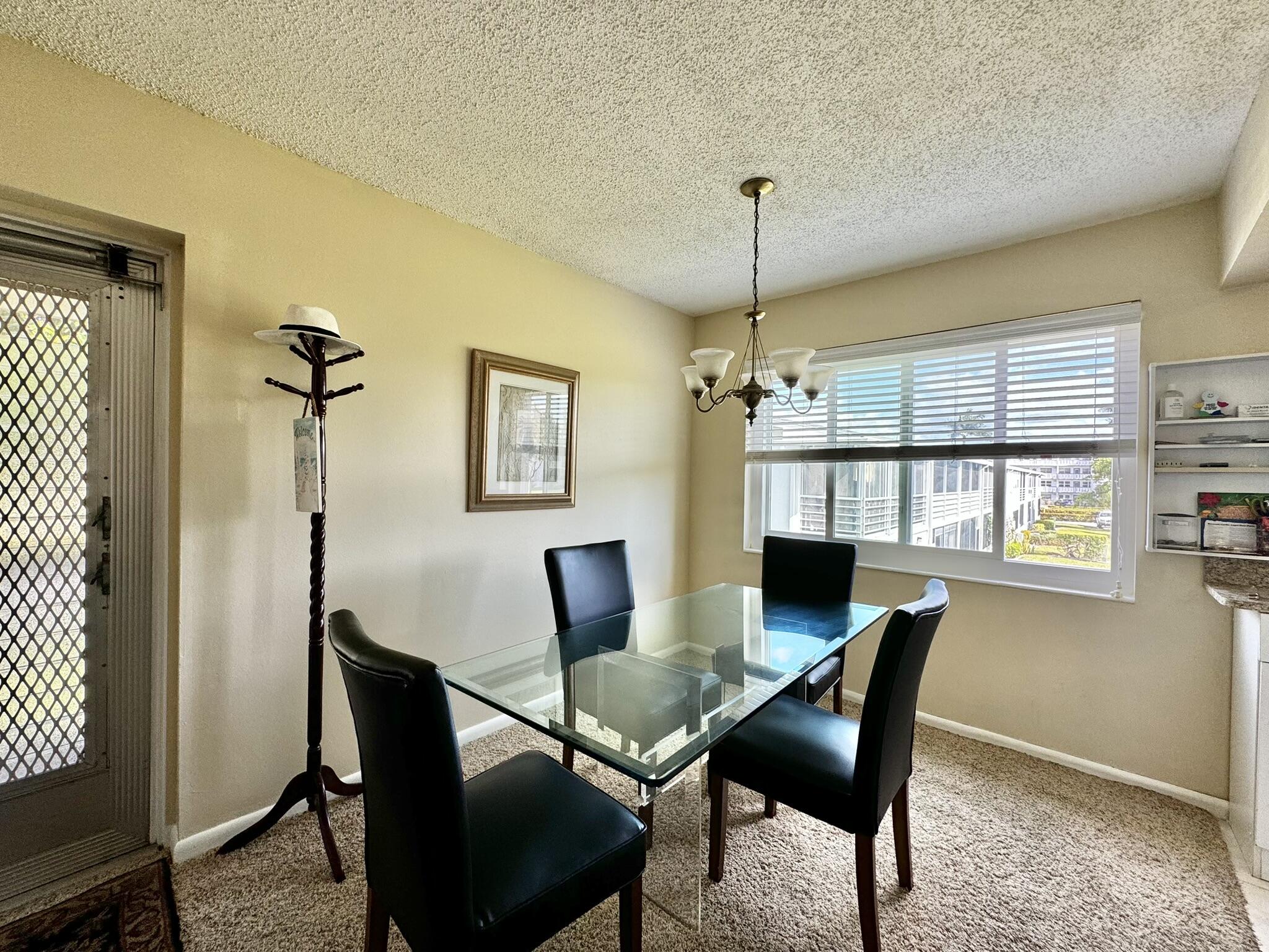 206 Windsor I