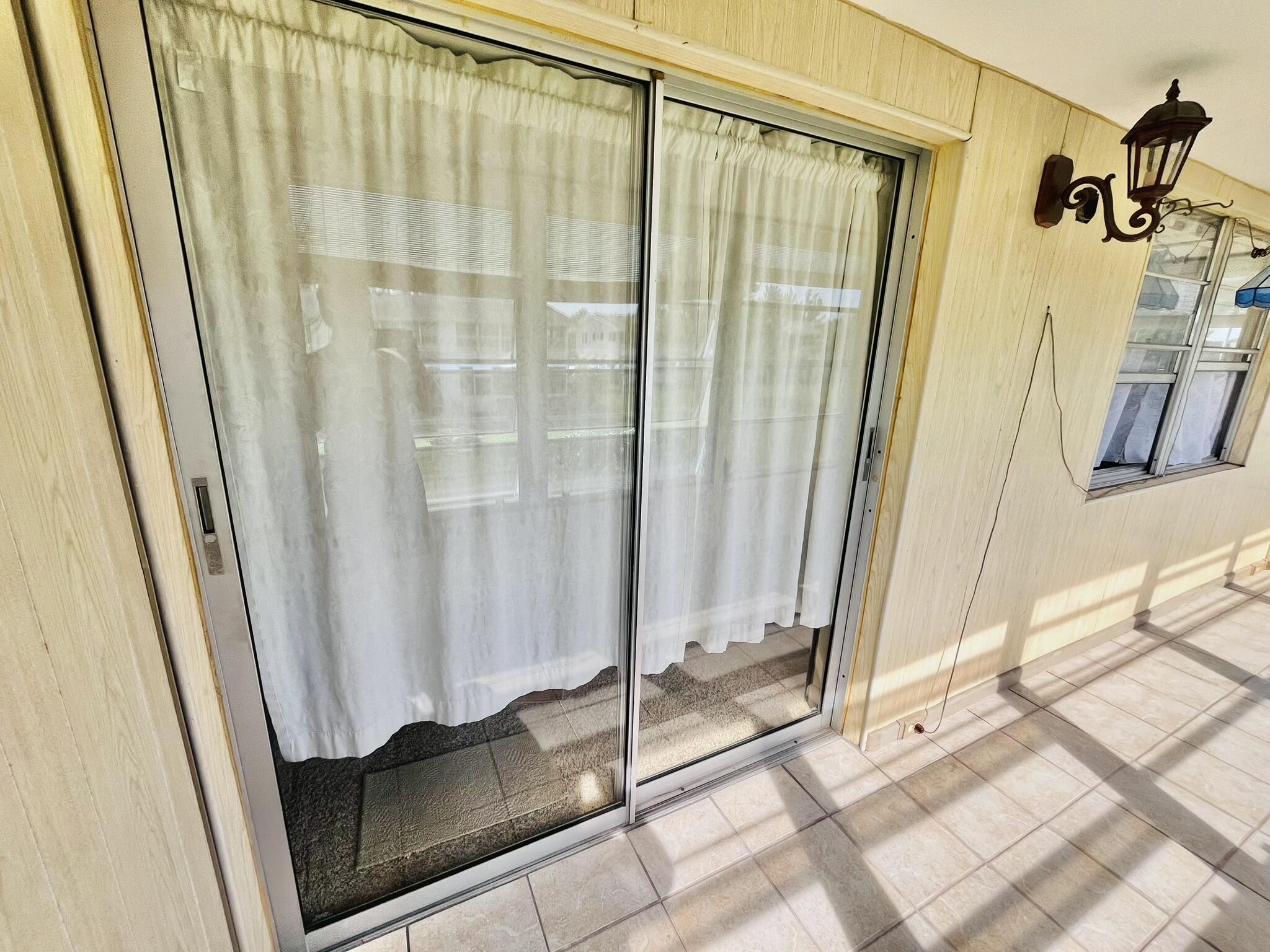 206 Windsor I