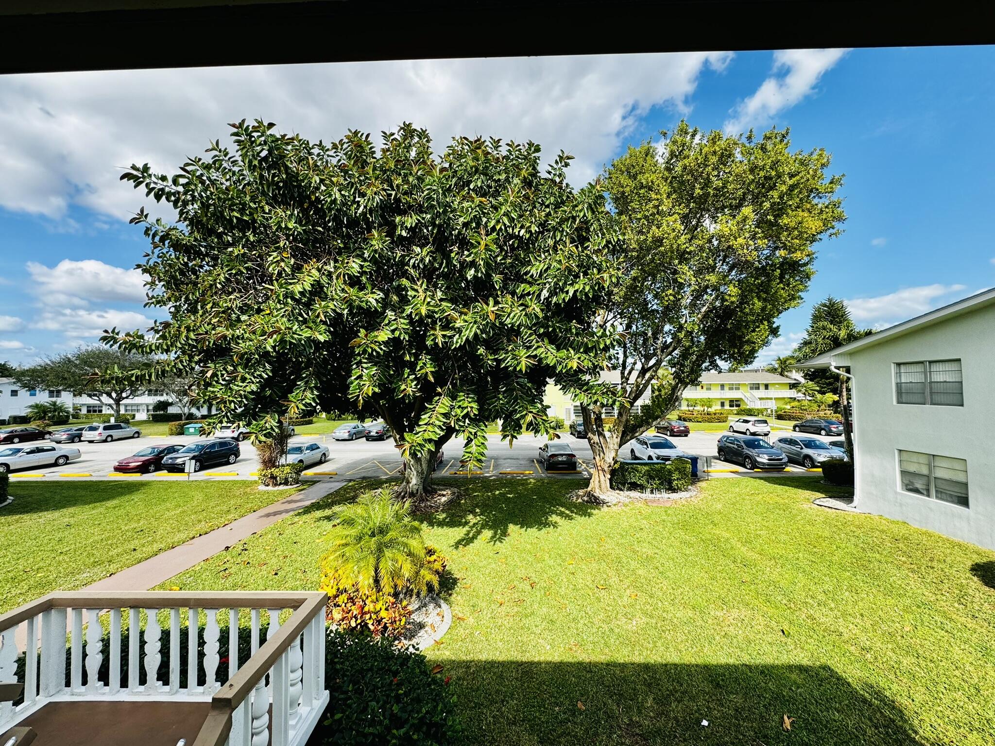 206 Windsor I