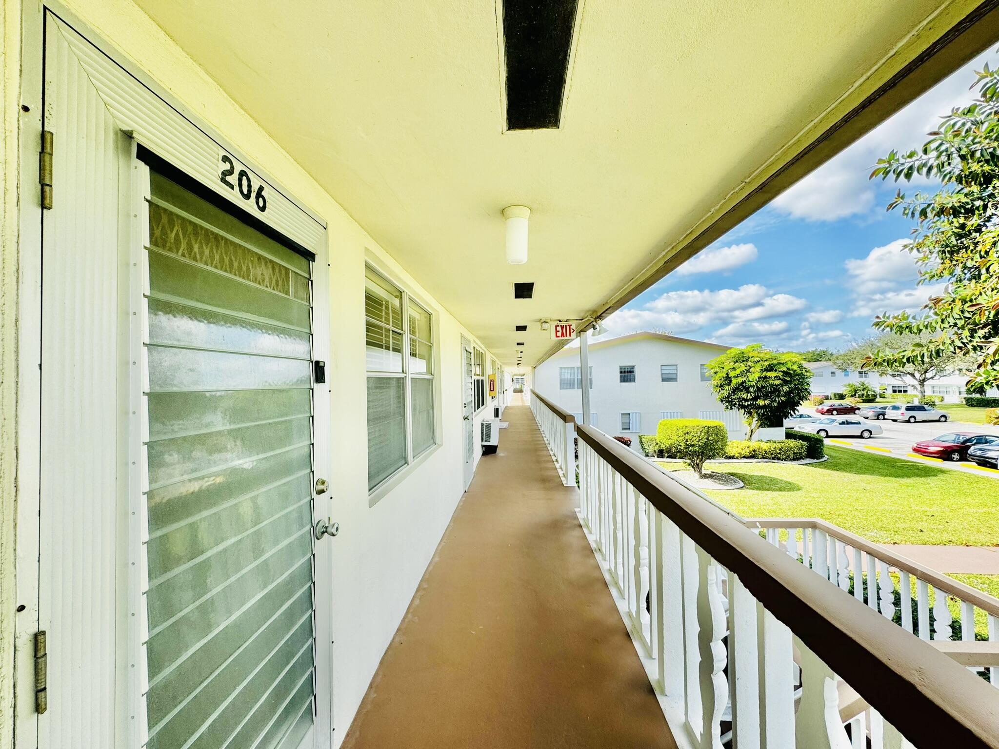 206 Windsor I