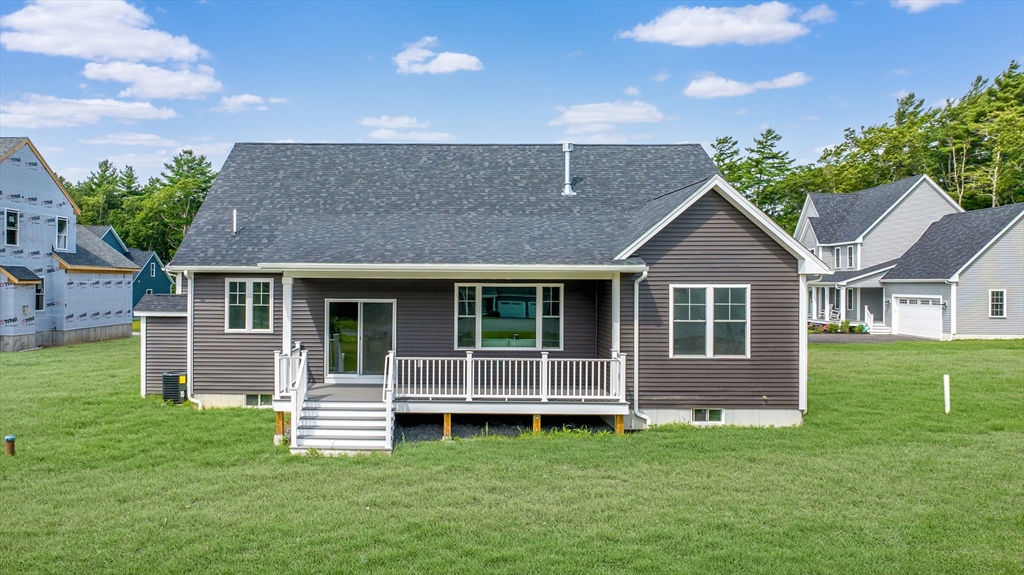 6 Marthas Vineyard Dr