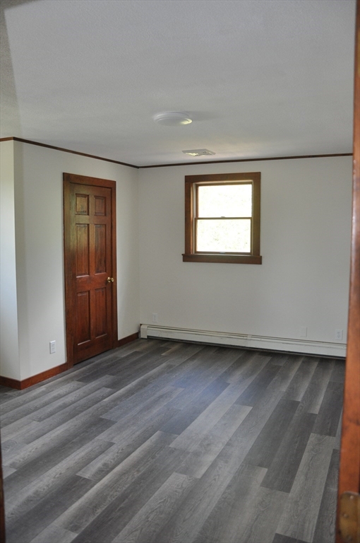 10 W Weir St