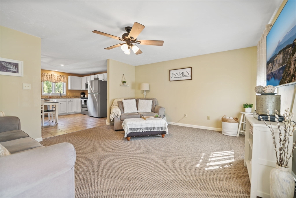130 Pheasant Ln