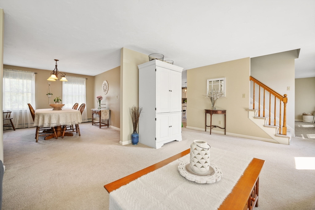 130 Pheasant Ln