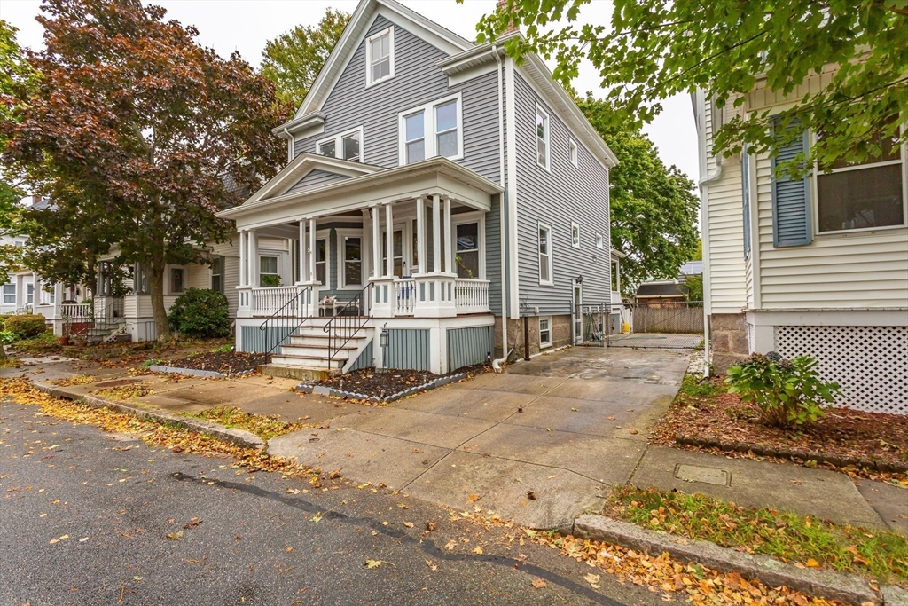 28 James St