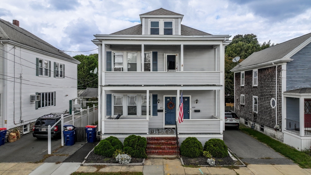 609-611 Allen St