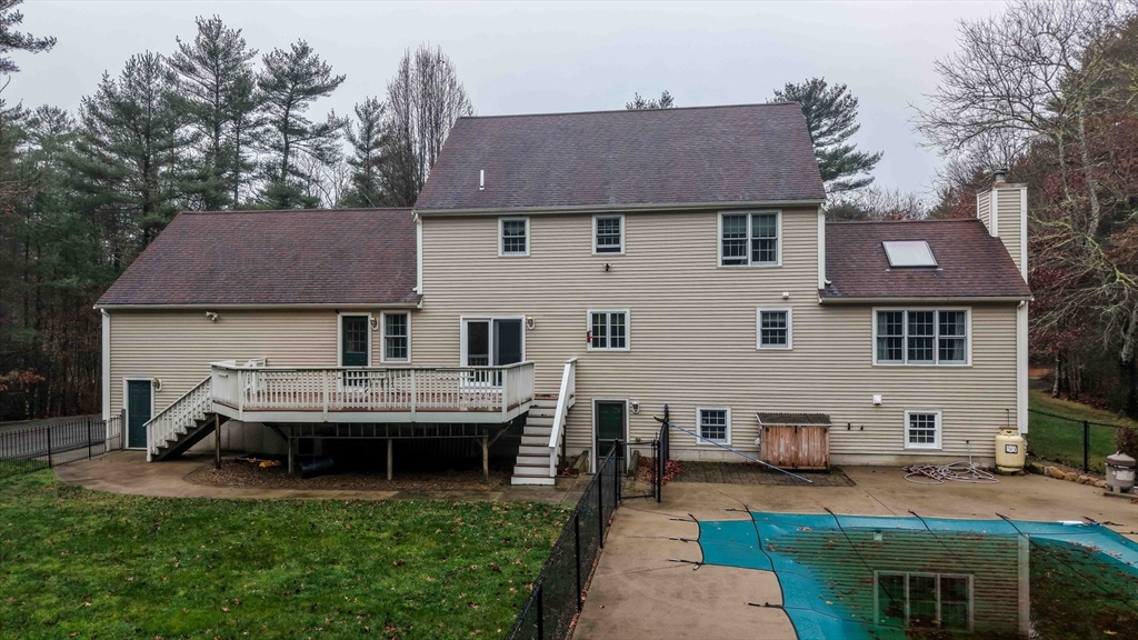 34 Mayflower Ln