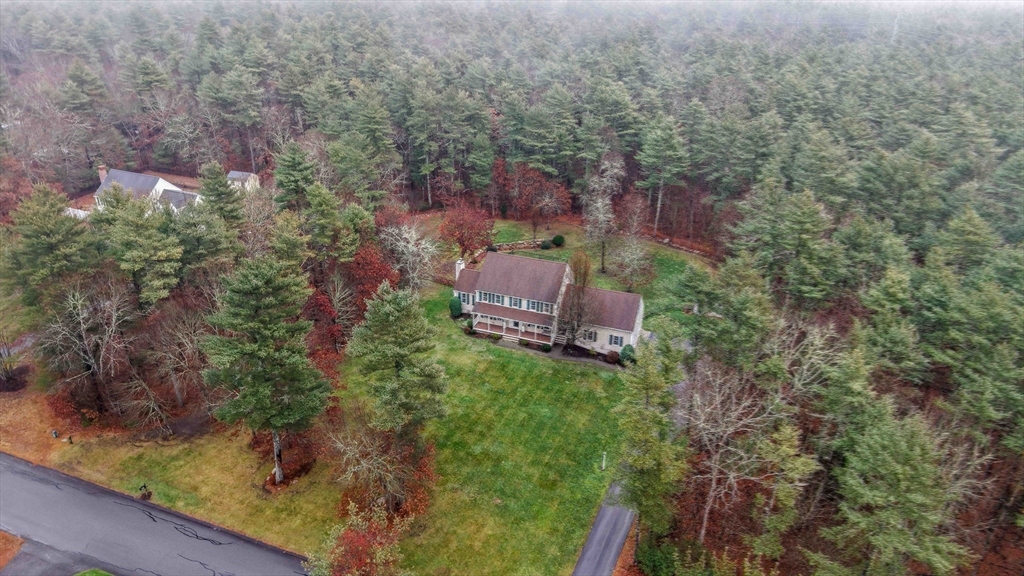 34 Mayflower Ln