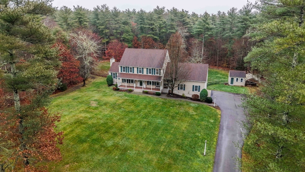 34 Mayflower Ln