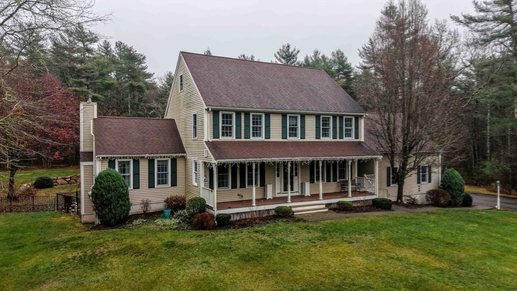 34 Mayflower Ln