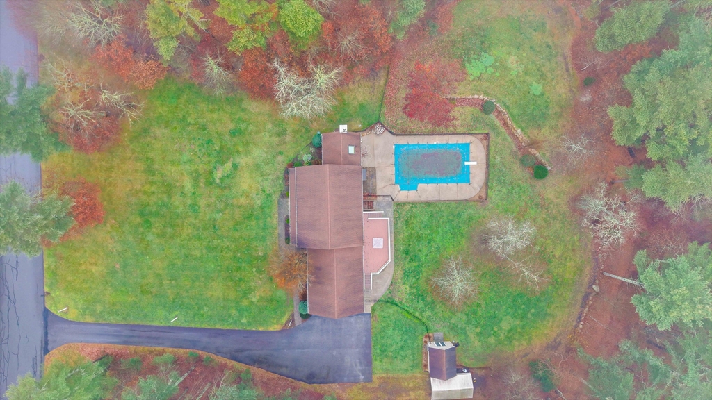 34 Mayflower Ln