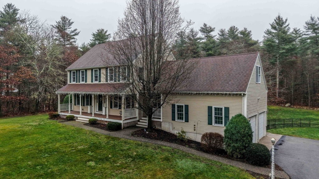 34 Mayflower Ln