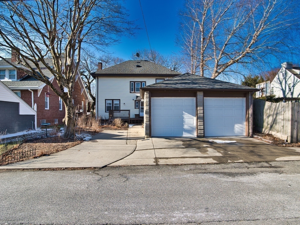 740 Rockdale Ave