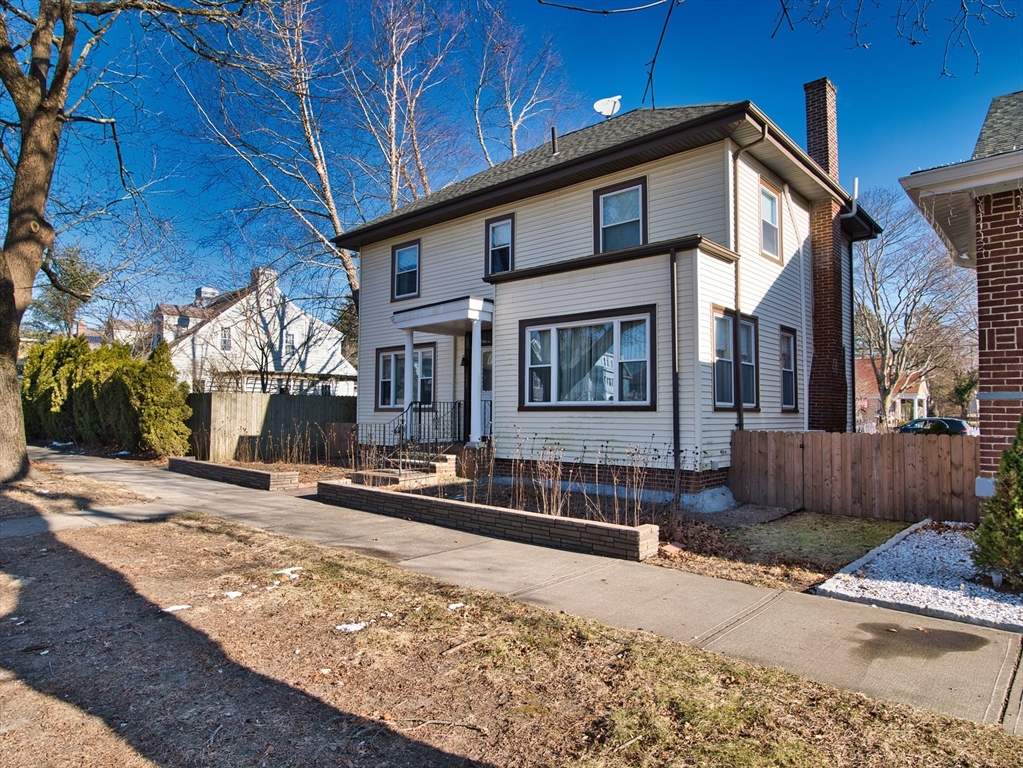 740 Rockdale Ave
