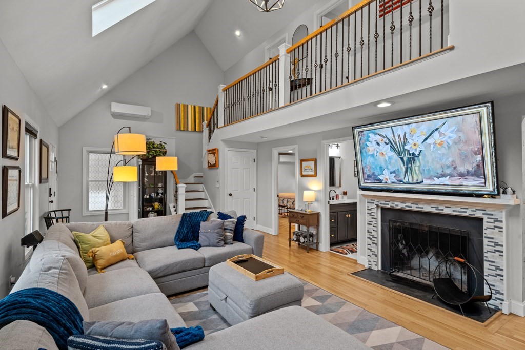 20 Shady Oak Drive