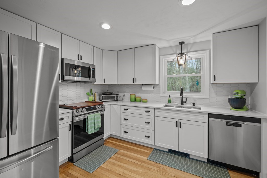 20 Shady Oak Drive