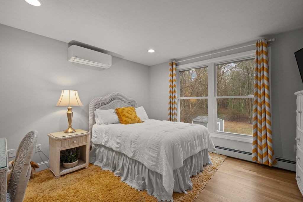 20 Shady Oak Drive