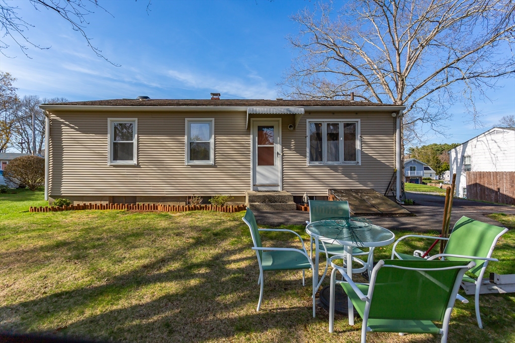 16 Holly Tree Lane