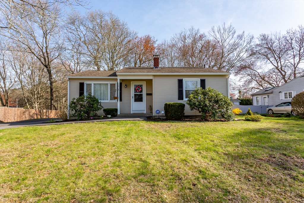 16 Holly Tree Lane