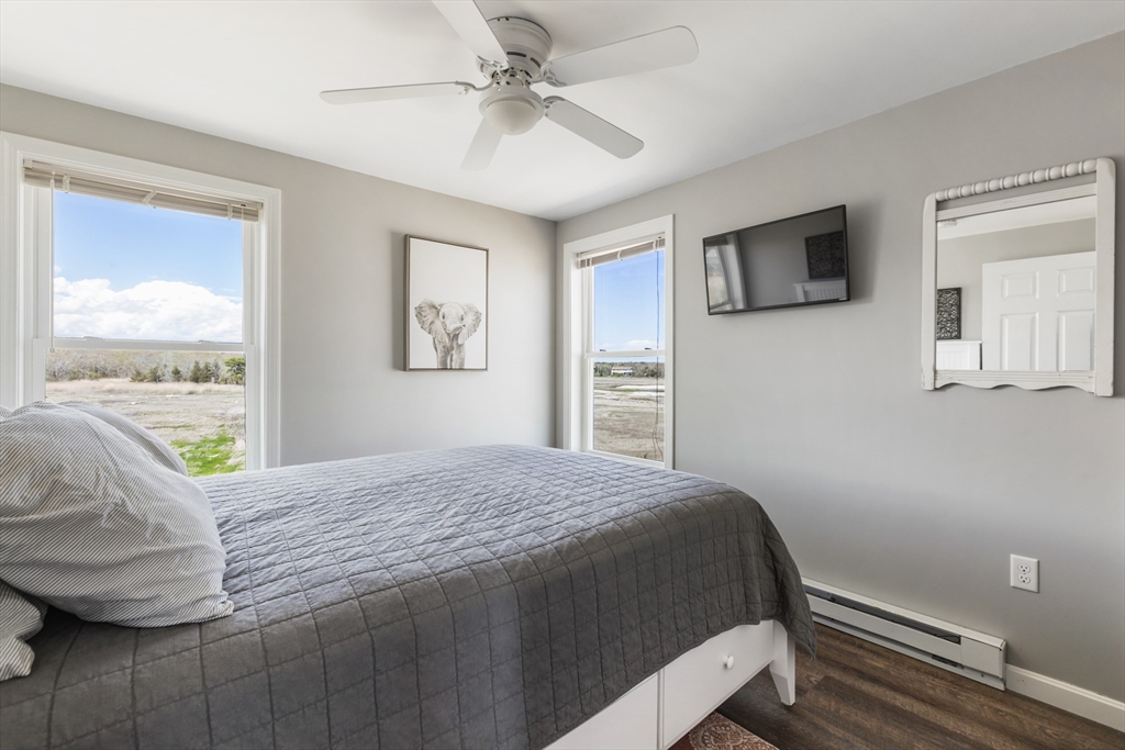 16 Howard Beach