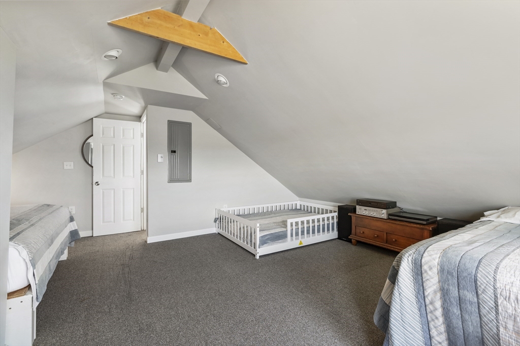 16 Howard Beach