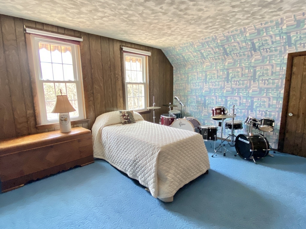 40 Castle Ave