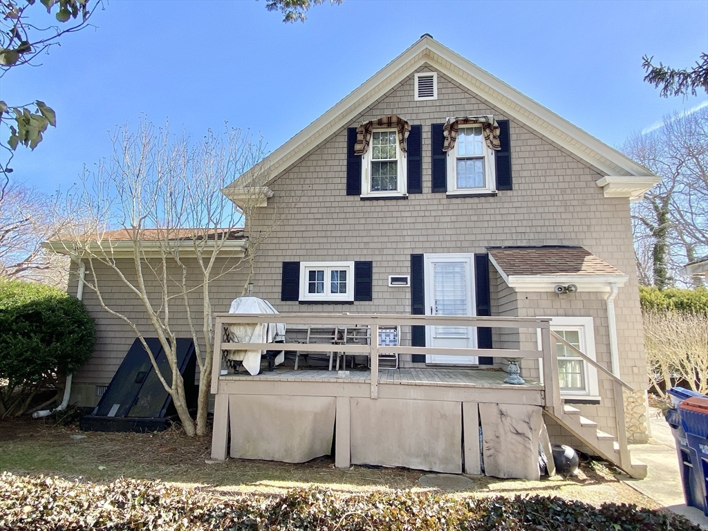 40 Castle Ave