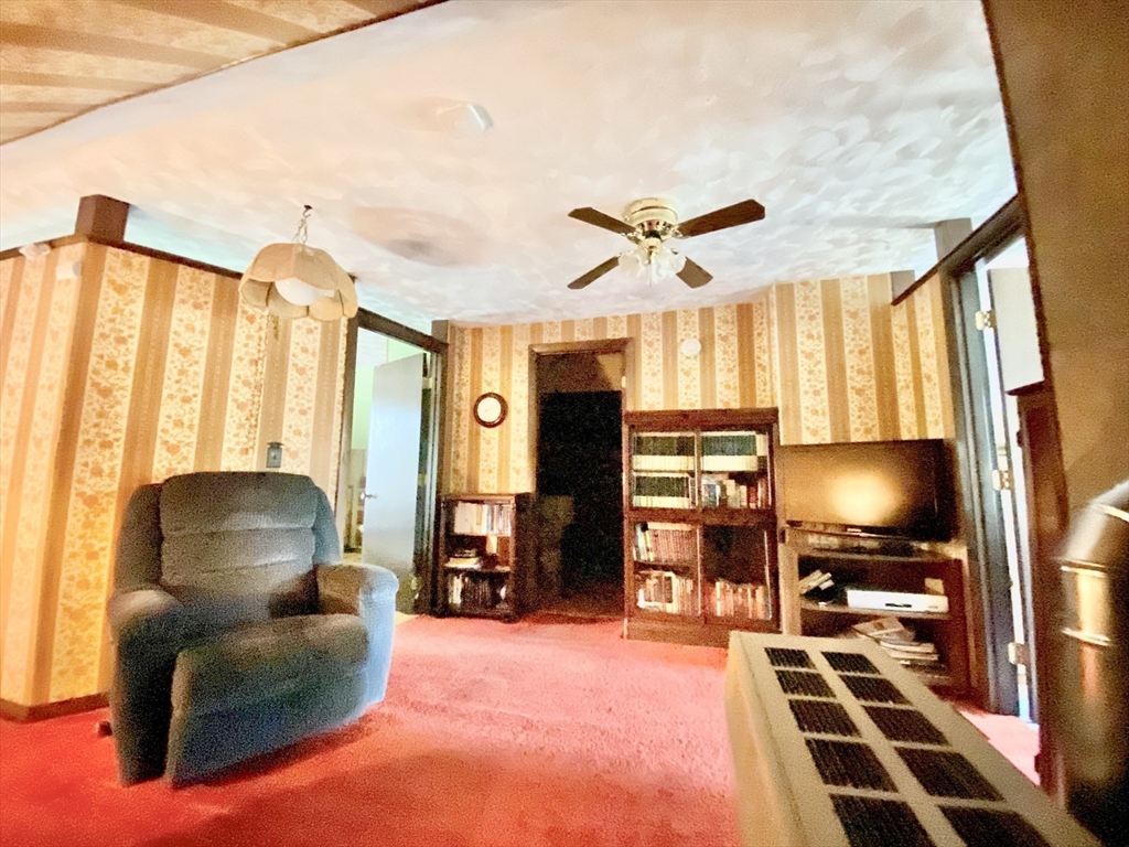 40 Castle Ave