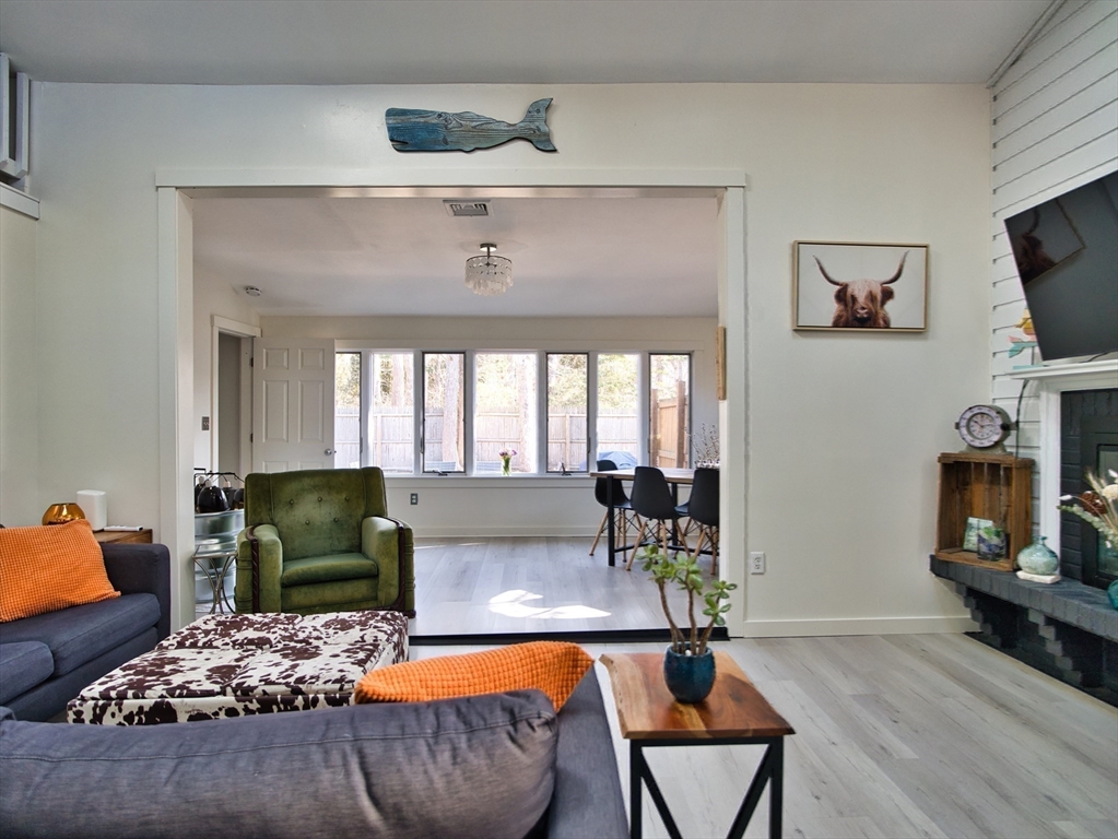 107 Dogwood St