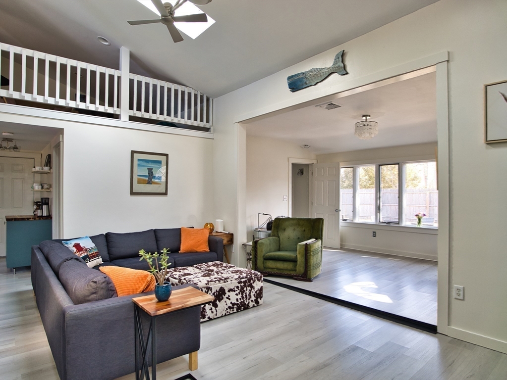 107 Dogwood St