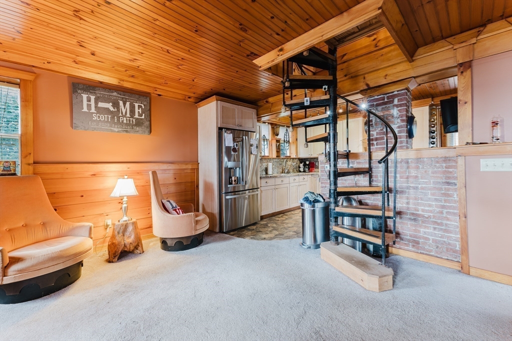 54 Bayview Ave