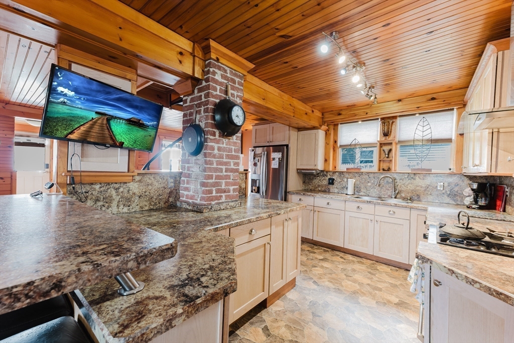 54 Bayview Ave