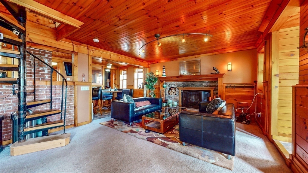 54 Bayview Ave